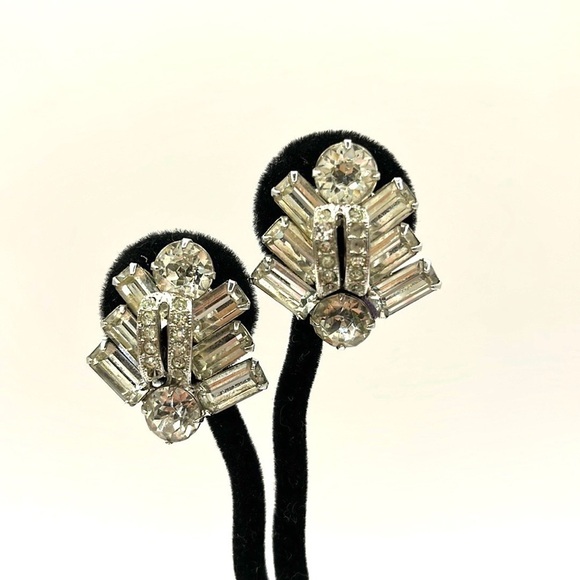 Eisenberg  Crystal Clear Rhinestone Clip On Earrings Vintage 🌸 - Picture 1 of 14